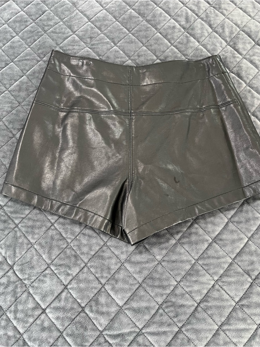 Free People Emmy Studded Faux Leather Mini Skort Skirt Women’s Size 2 Black - Picture 7 of 12